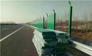 橋梁聲屏障與公路聲屏障